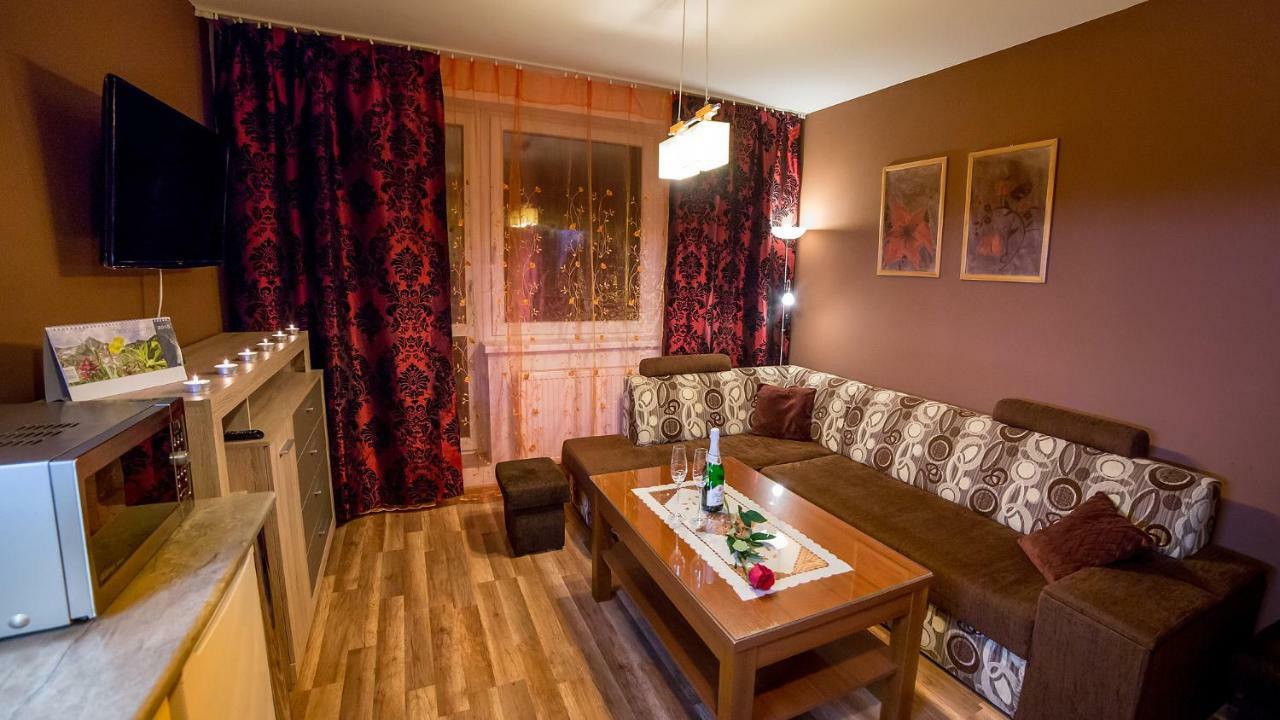 Appartamento High Tatras - Patris 27 Tatranska Strba Esterno foto