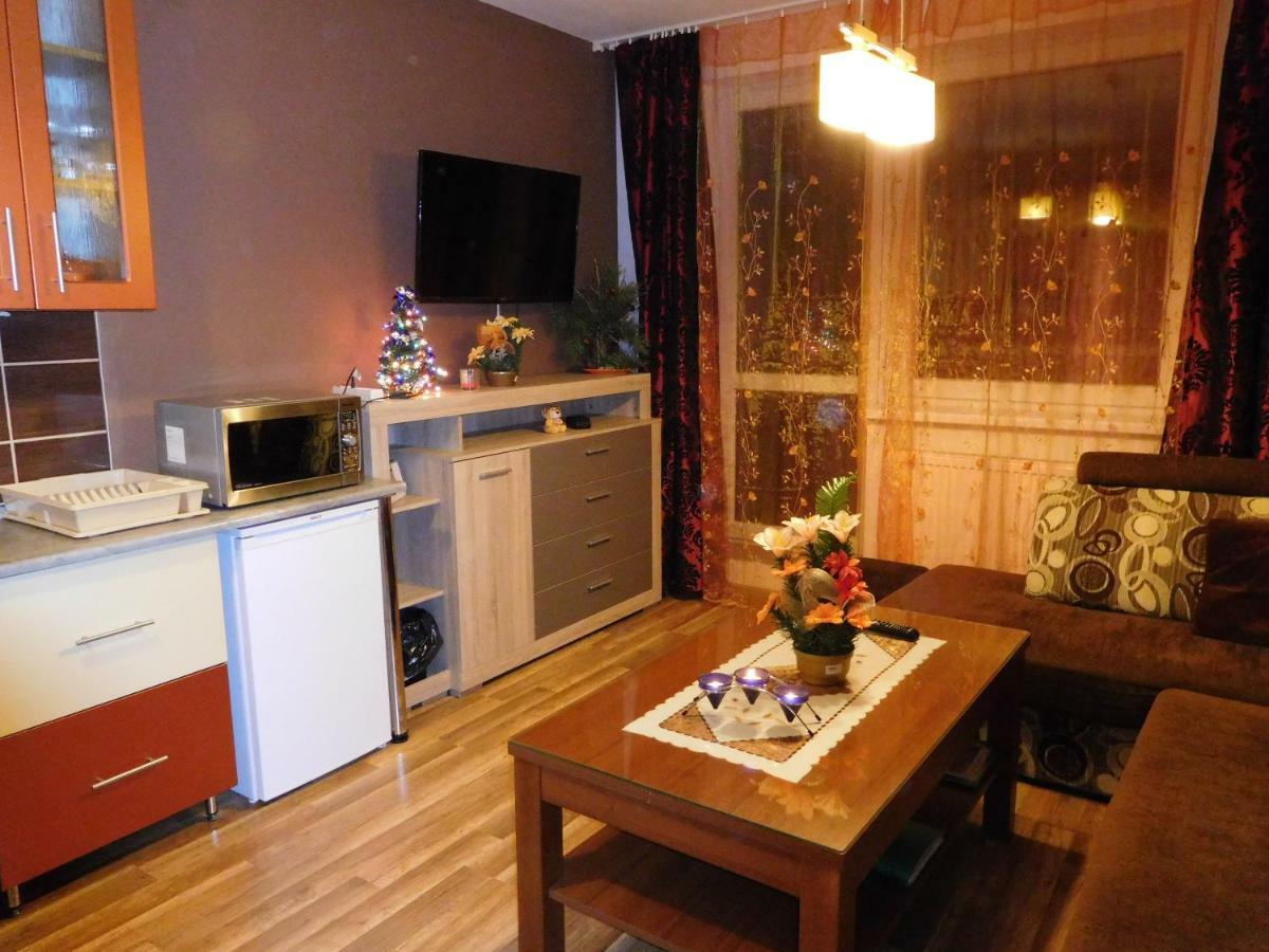Appartamento High Tatras - Patris 27 Tatranska Strba Esterno foto